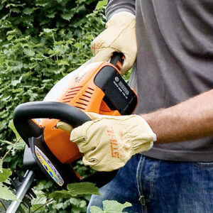 Accensione a due mani STIHL.jpg
